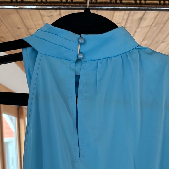 Sleeveless Mock Neck Dress Size Medium - Picture 5 of 5